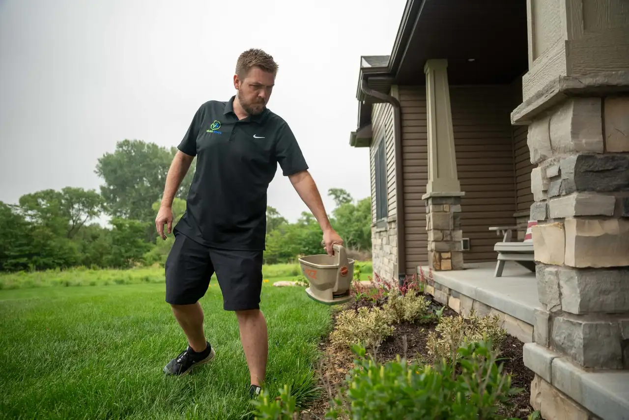 {h2_3} in Lincoln, NE — Yard Boss
