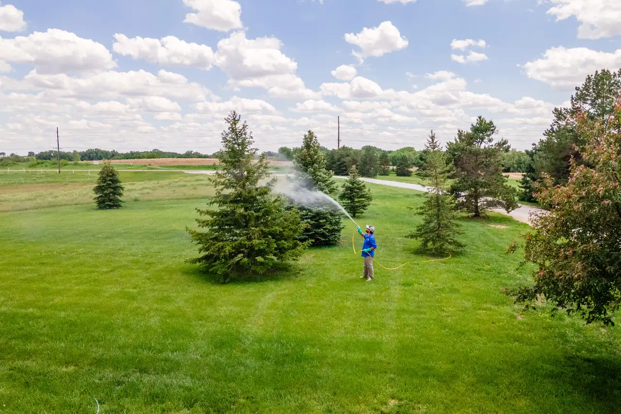 {h2_4} in Lincoln, NE — Yard Boss