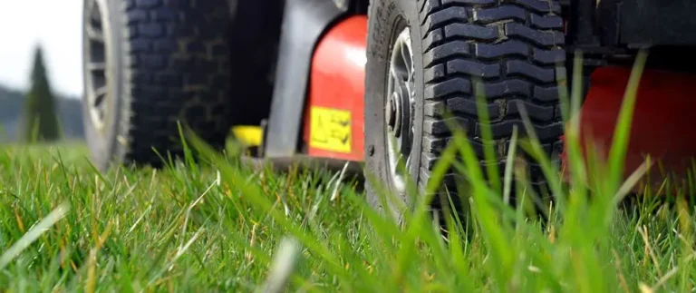 Your First Mow of the Season in Lincoln: Height, Frequency, and the Mistakes That Hurt Summer Turf